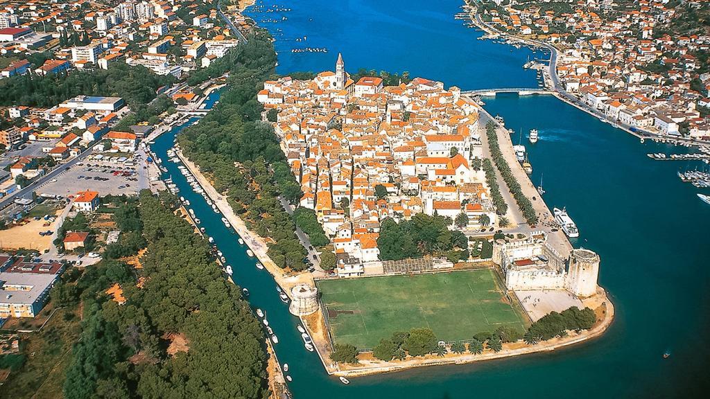 Lavanda Residence With Heated Pool Trogir Split Donji Okrug  Exteriör bild