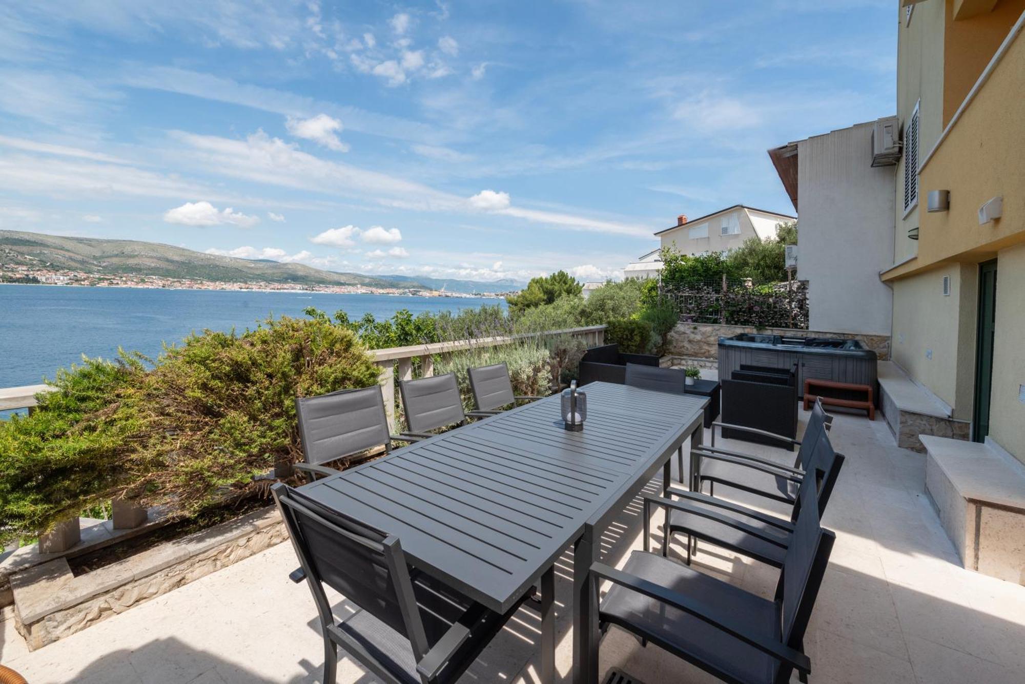 Lavanda Residence With Heated Pool Trogir Split Donji Okrug  Exteriör bild