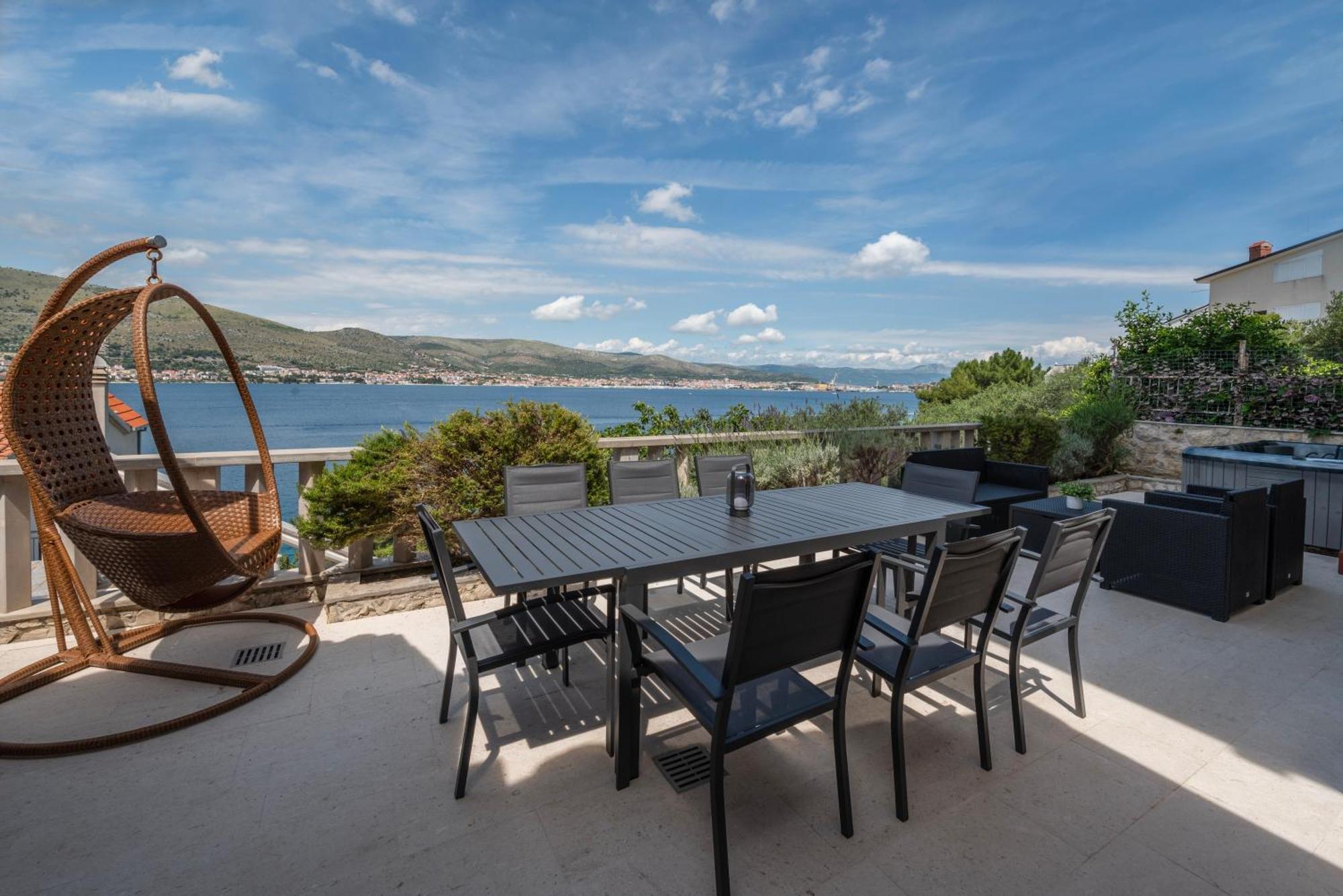 Lavanda Residence With Heated Pool Trogir Split Donji Okrug  Exteriör bild