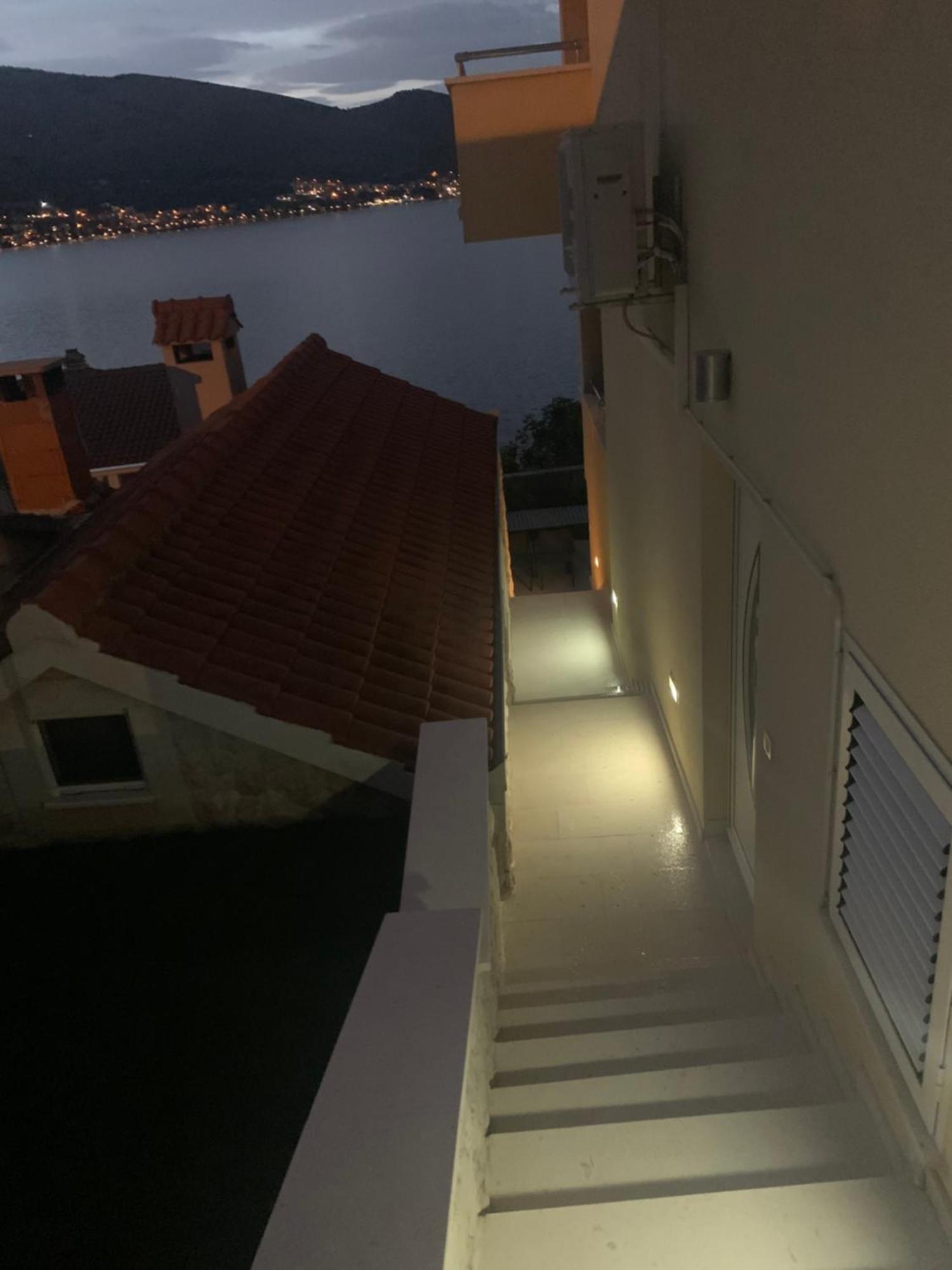 Lavanda Residence With Heated Pool Trogir Split Donji Okrug  Exteriör bild